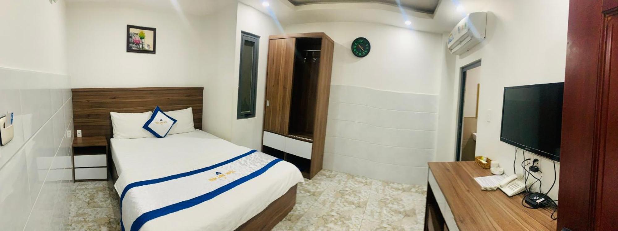 Hotel Tran Long Ho Chi Minh City Bagian luar foto