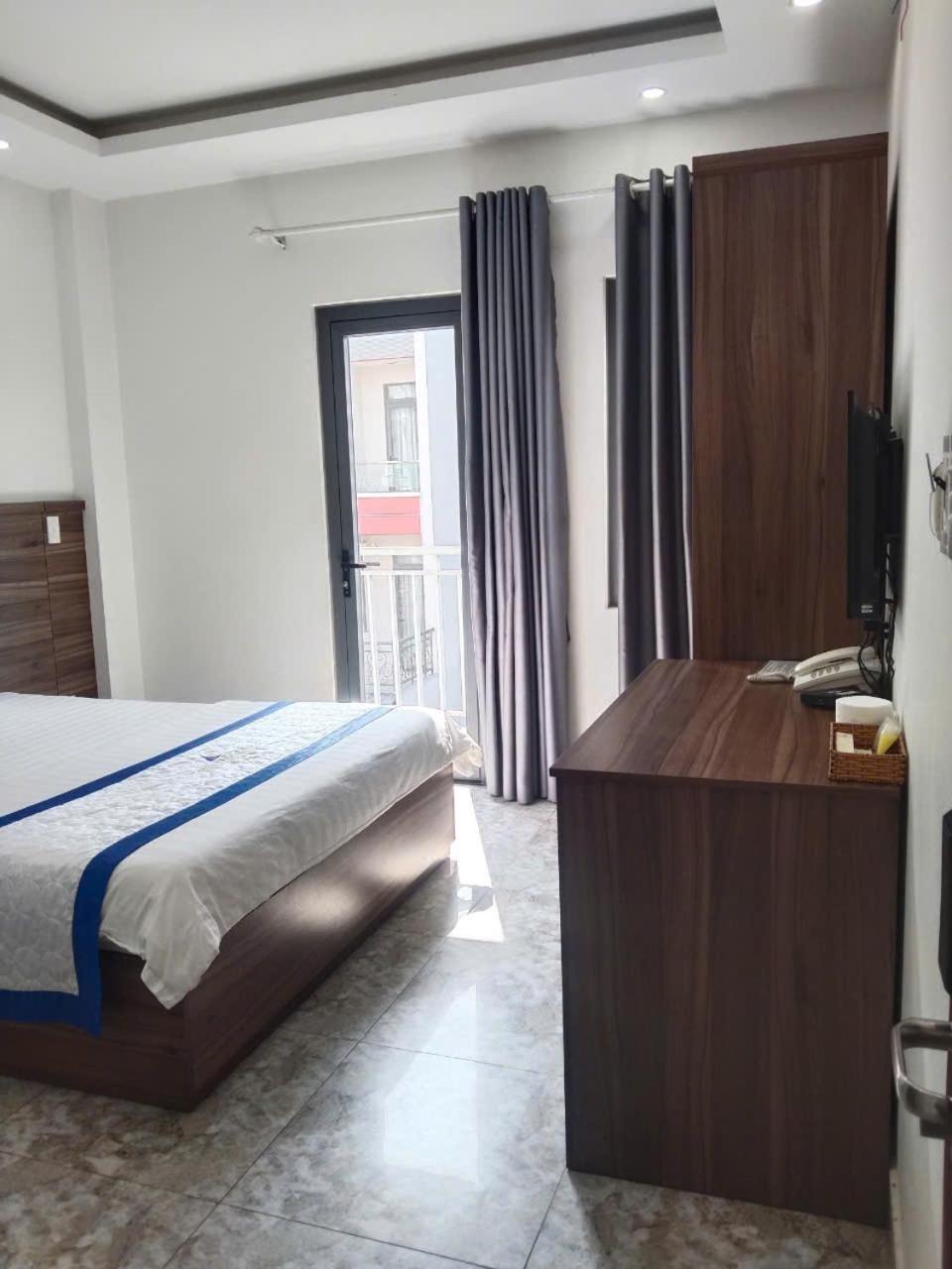 Hotel Tran Long Ho Chi Minh City Bagian luar foto