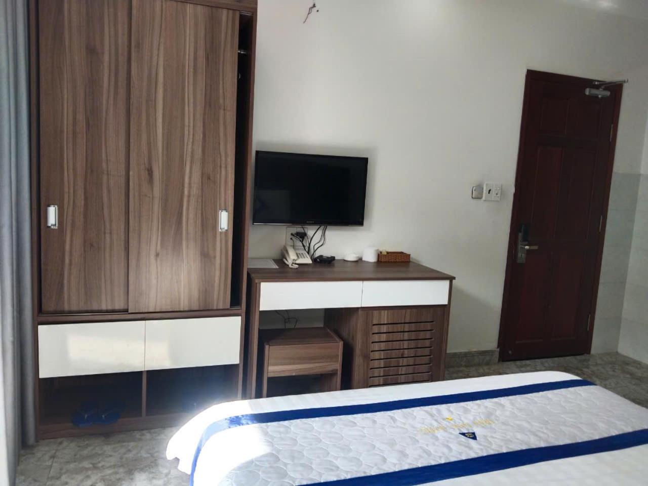 Hotel Tran Long Ho Chi Minh City Bagian luar foto