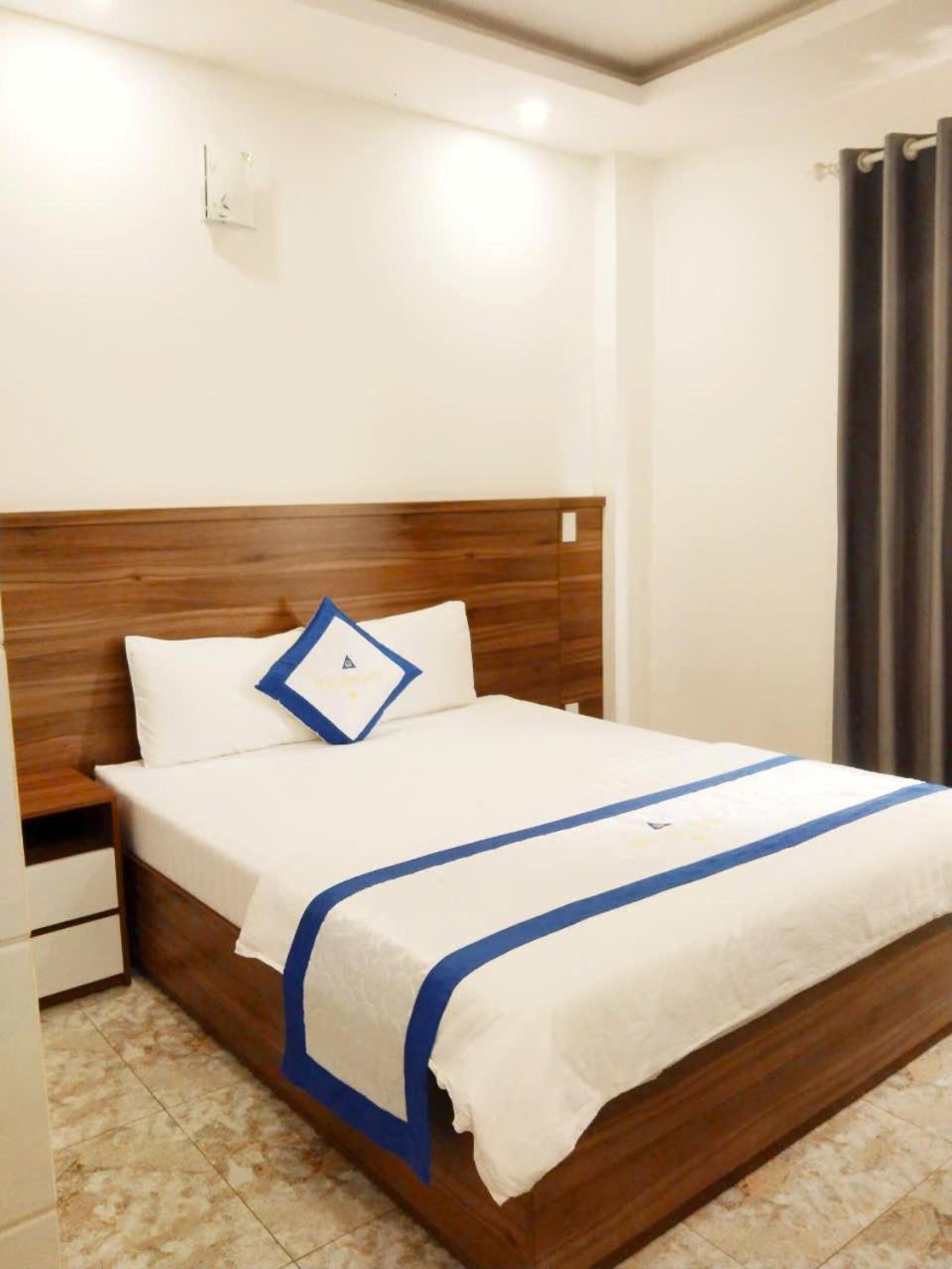 Hotel Tran Long Ho Chi Minh City Bagian luar foto