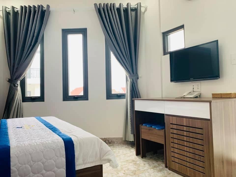 Hotel Tran Long Ho Chi Minh City Bagian luar foto