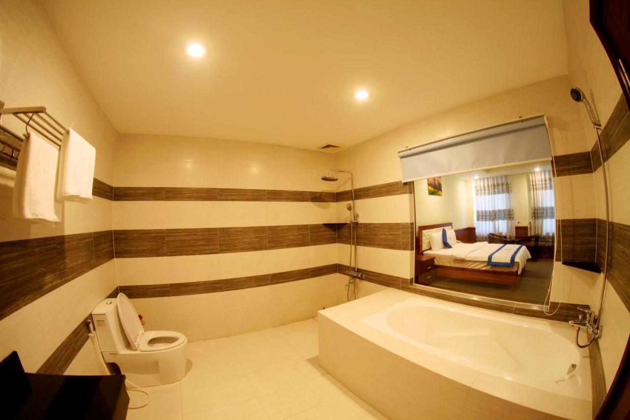 Hotel Tran Long Ho Chi Minh City Bagian luar foto