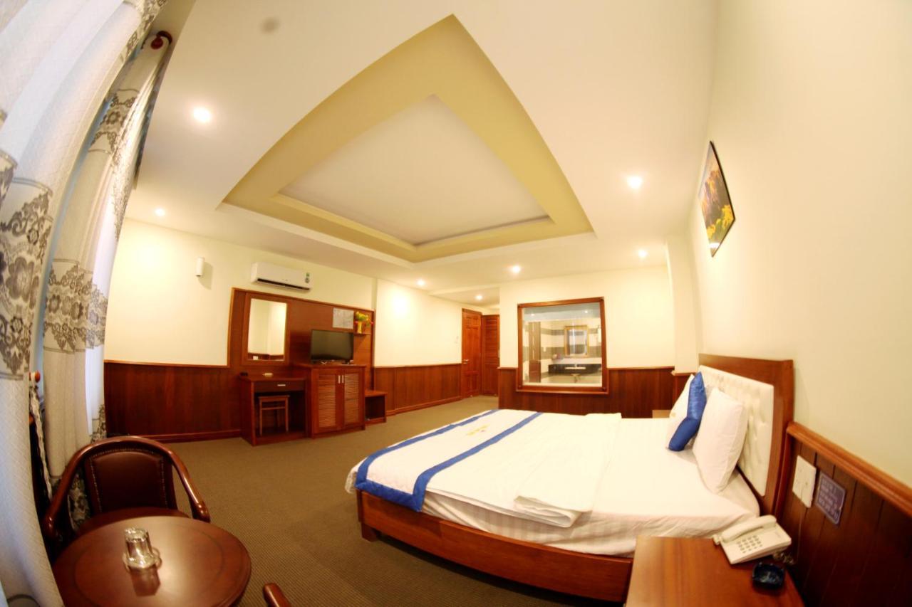 Hotel Tran Long Ho Chi Minh City Bagian luar foto