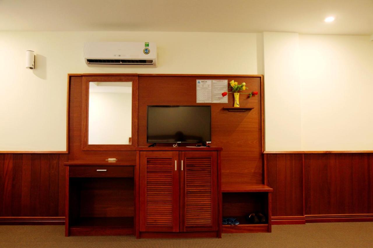 Hotel Tran Long Ho Chi Minh City Bagian luar foto
